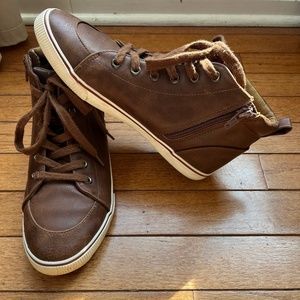 Cat & Jack Boys Brown Boots - Size 5